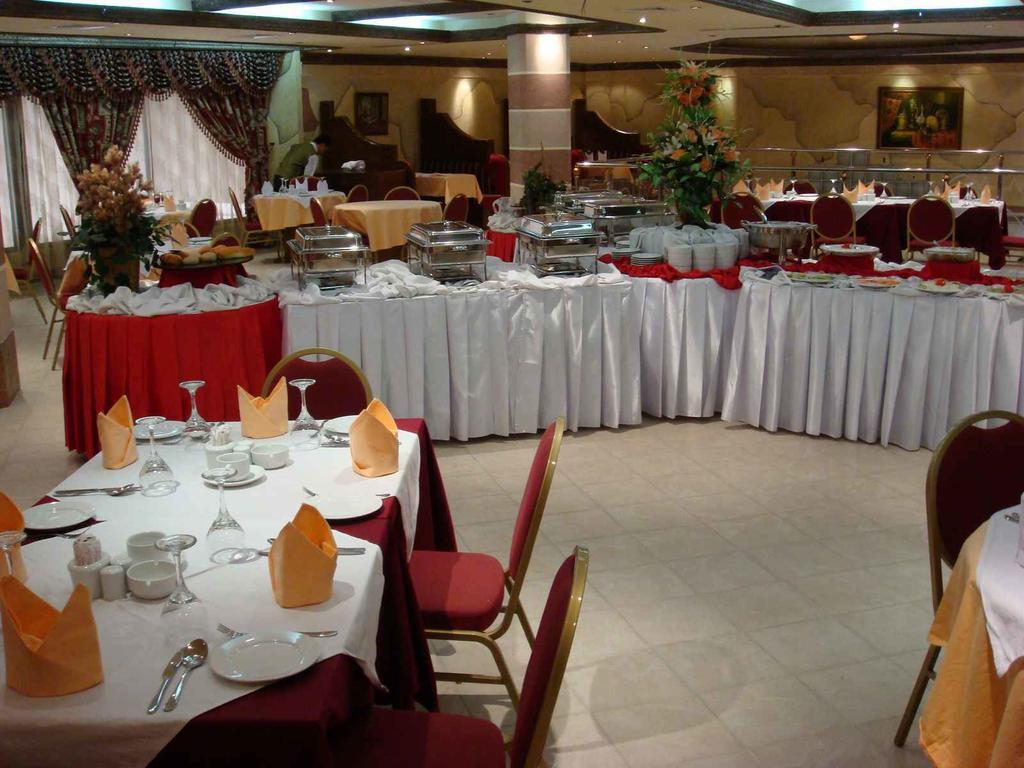 Hotel Di-Palace Riyadh Exteriör bild