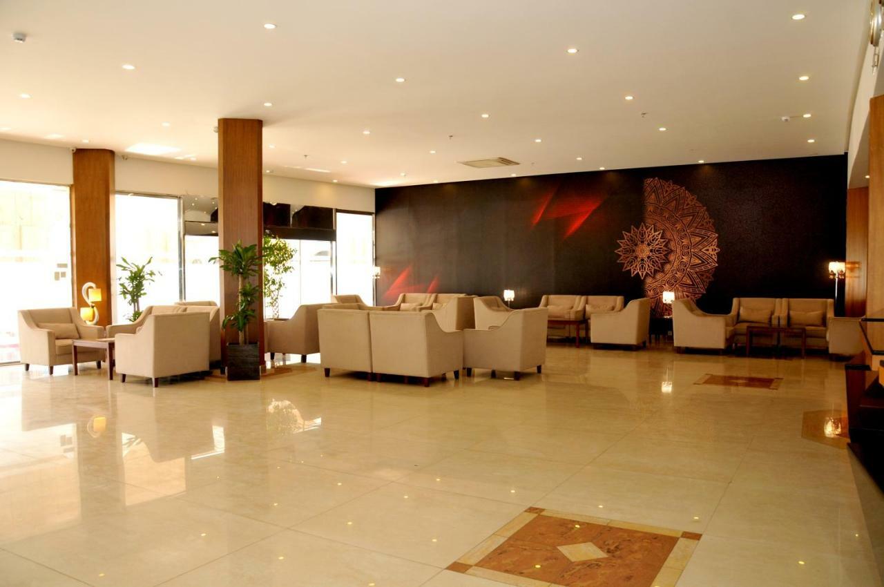 Hotel Di-Palace Riyadh Exteriör bild